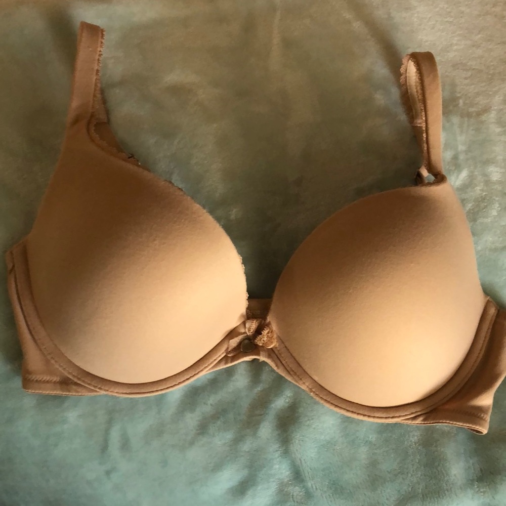Victoria’s Secret push up bra 34D
